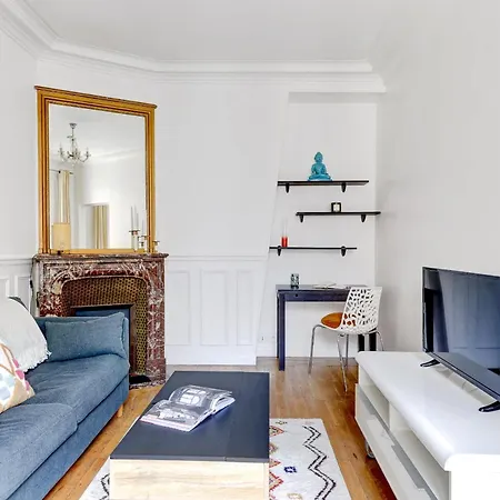 Stylish 1br Steps From Le Marais & Montorgueil Paris